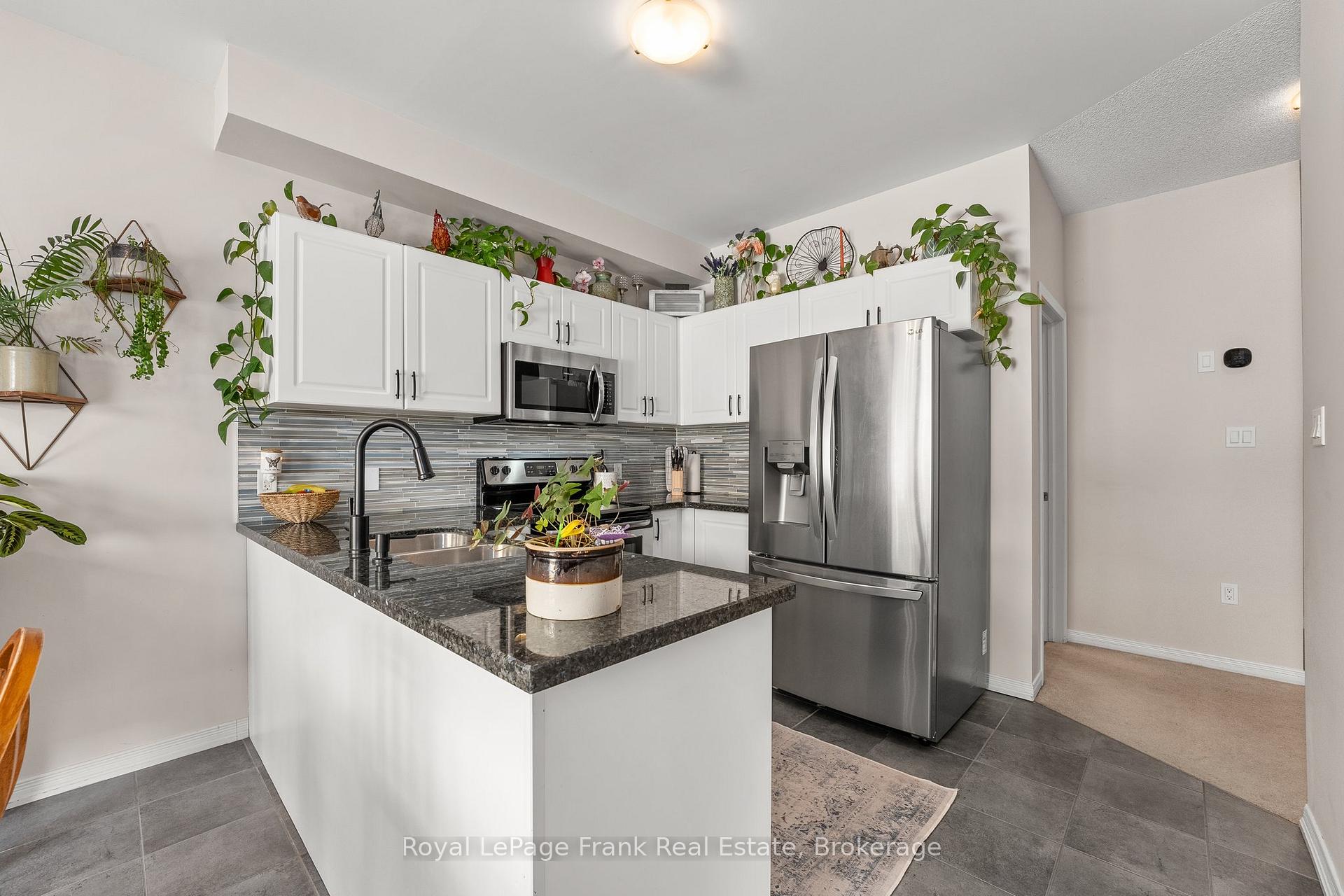 Photo 12 of 2086 Galloway Street, Innisfil, Alcona — HOMEH