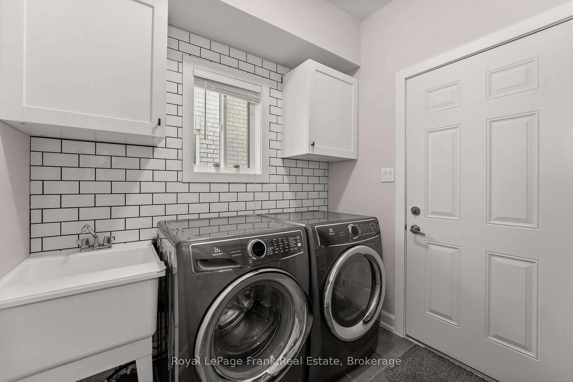Photo 15 of 2086 Galloway Street, Innisfil, Alcona — HOMEH