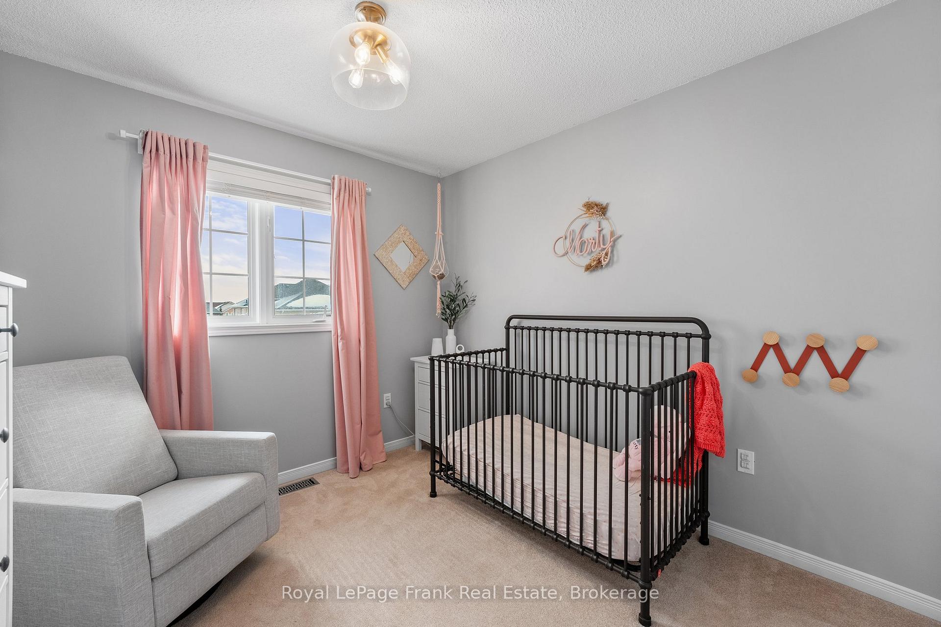 Photo 19 of 2086 Galloway Street, Innisfil, Alcona — HOMEH