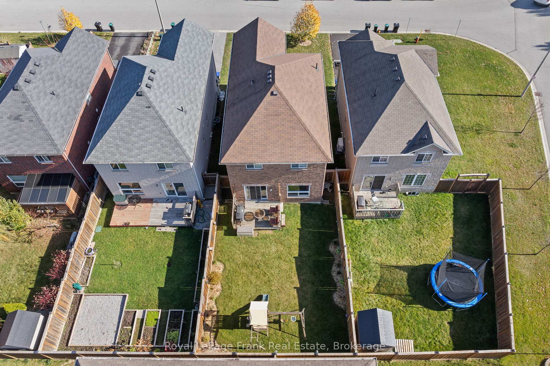 Photo 41 of 2086 Galloway Street, Innisfil, Alcona — HOMEH
