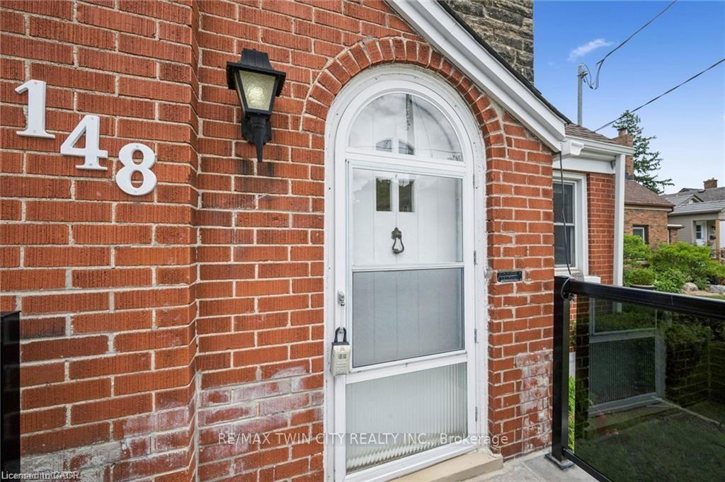 Photo 2 of 148 Waterloo Street, Waterloo, Mount Hope Huron Park — HOMEH