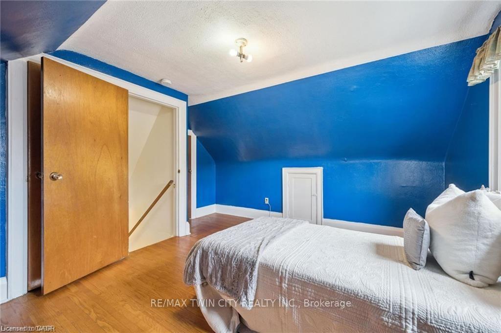Photo 20 of 148 Waterloo Street, Waterloo, Mount Hope Huron Park — HOMEH