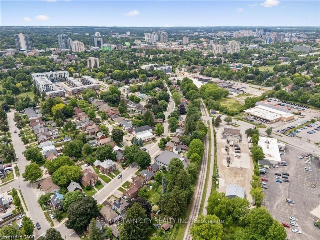 Photo 32 of 148 Waterloo Street, Waterloo, Mount Hope Huron Park — HOMEH