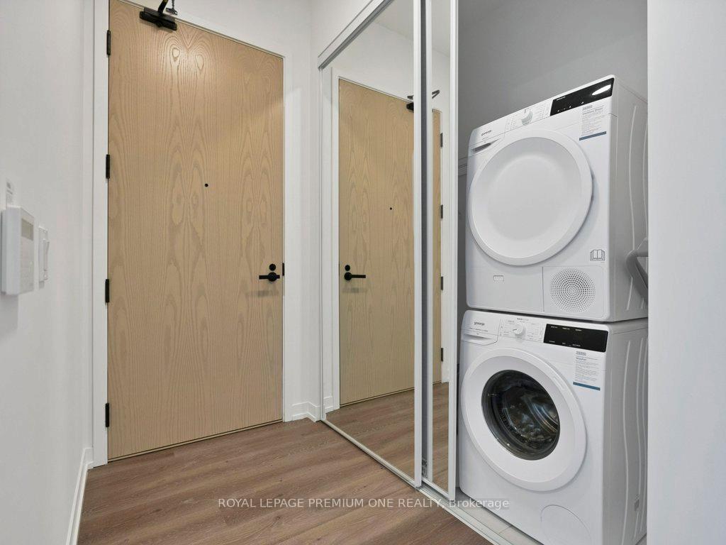 Photo 2 of Unit 605, 225 Commerce Street, Vaughan, Vaughan Corporate Centre — HOMEH
