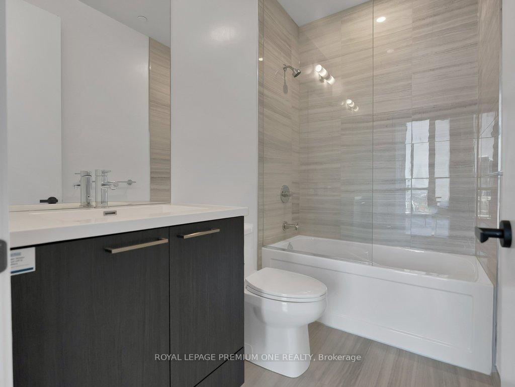 Photo 12 of Unit 605, 225 Commerce Street, Vaughan, Vaughan Corporate Centre — HOMEH