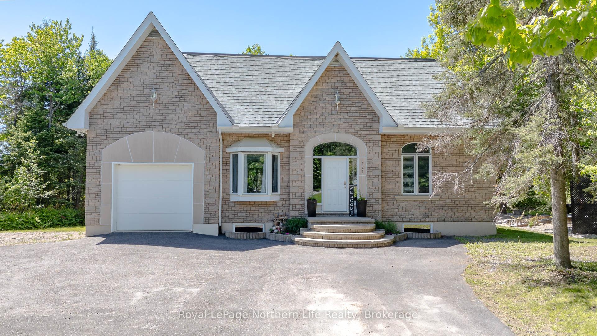 Photo 1 of 421 Collins Drive, North Bay, Airport — HOMEH
