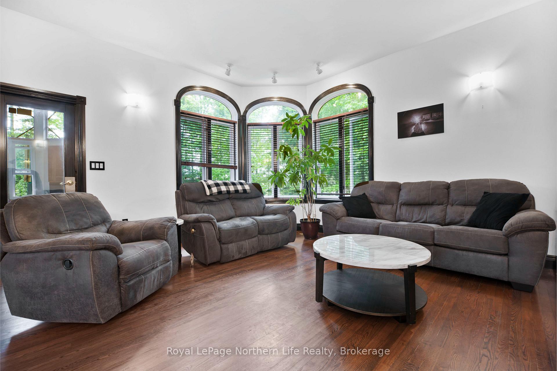 Photo 15 of 421 Collins Drive, North Bay, Airport — HOMEH