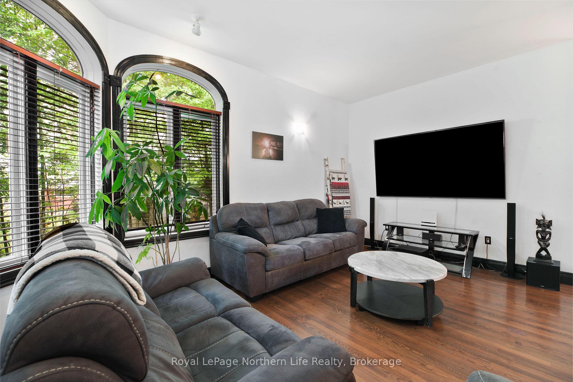 Photo 16 of 421 Collins Drive, North Bay, Airport — HOMEH