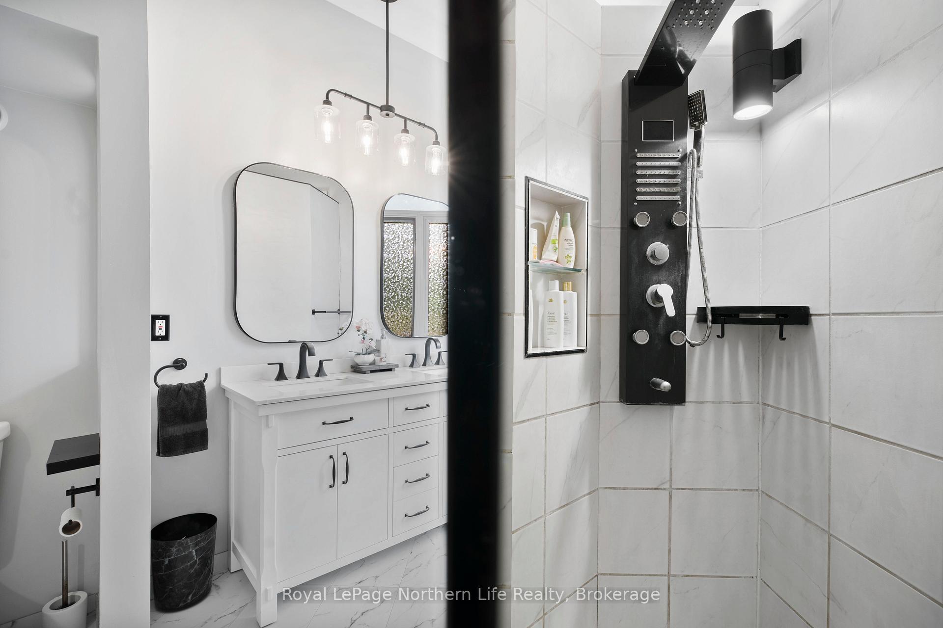 Photo 25 of 421 Collins Drive, North Bay, Airport — HOMEH