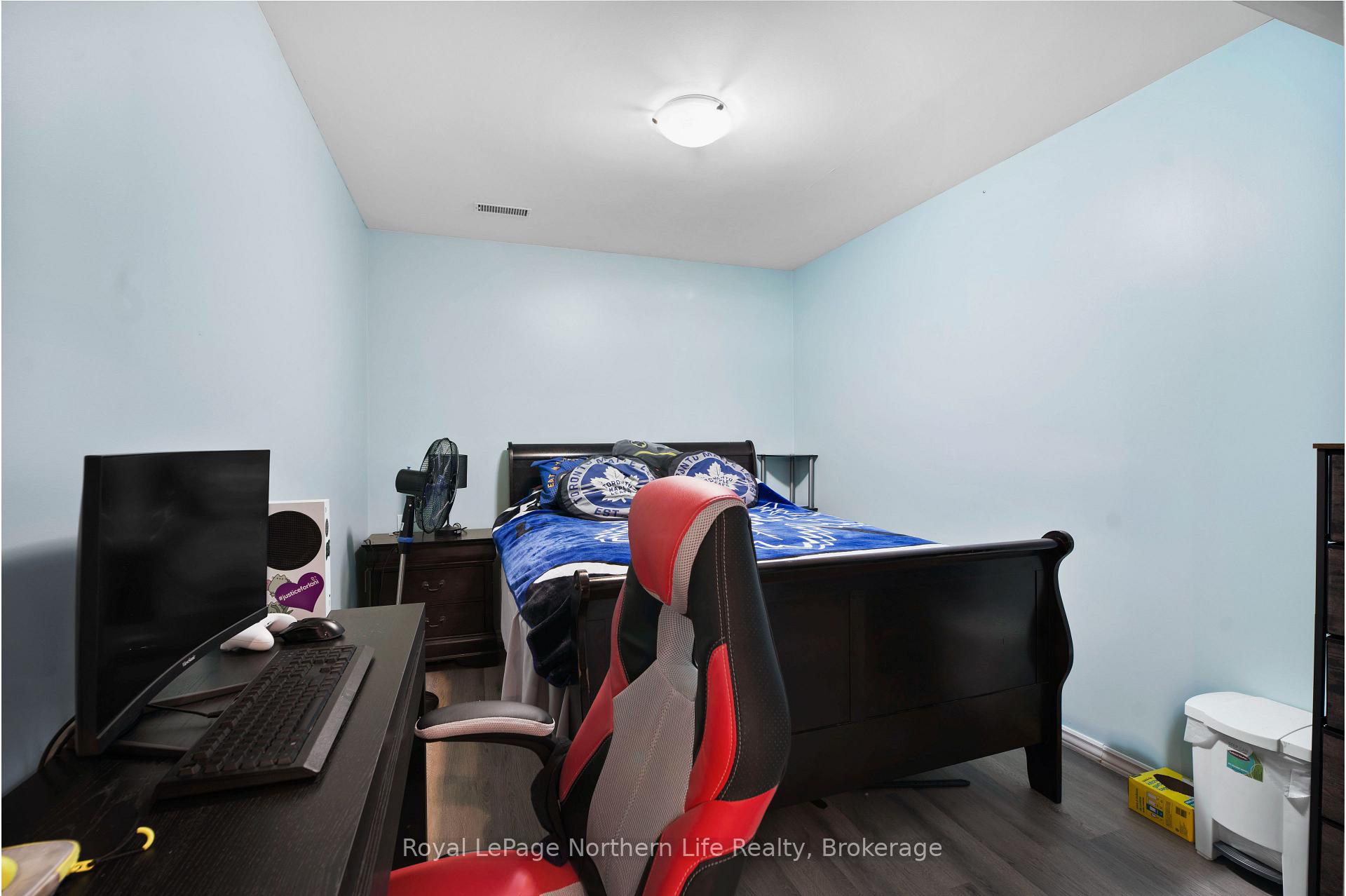 Photo 38 of 421 Collins Drive, North Bay, Airport — HOMEH