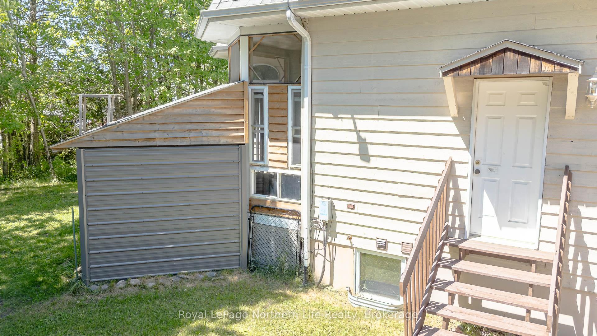 Photo 46 of 421 Collins Drive, North Bay, Airport — HOMEH