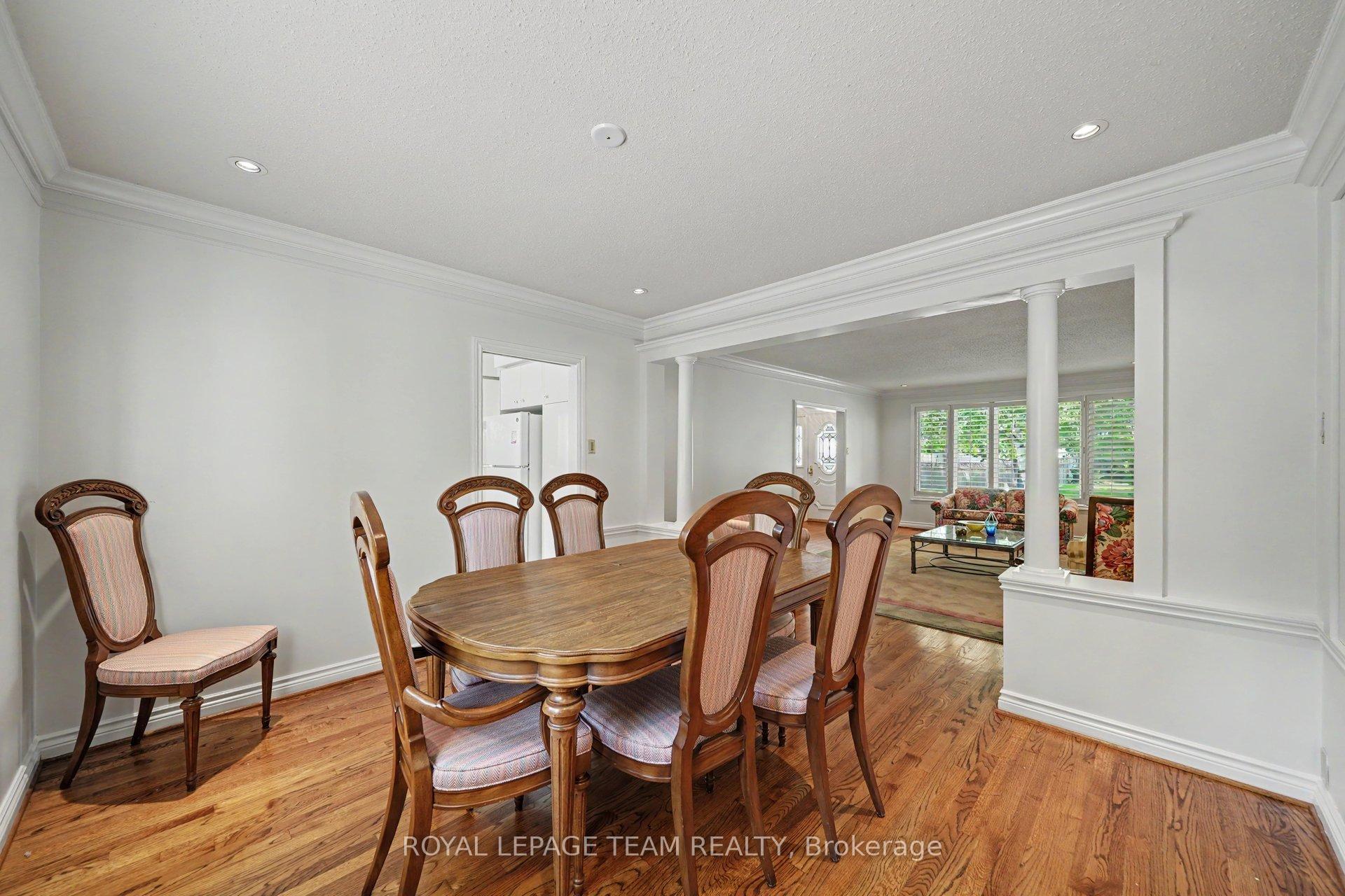 Photo 10 of 907 Dresden Crescent, Ottawa, Whitehaven — HOMEH