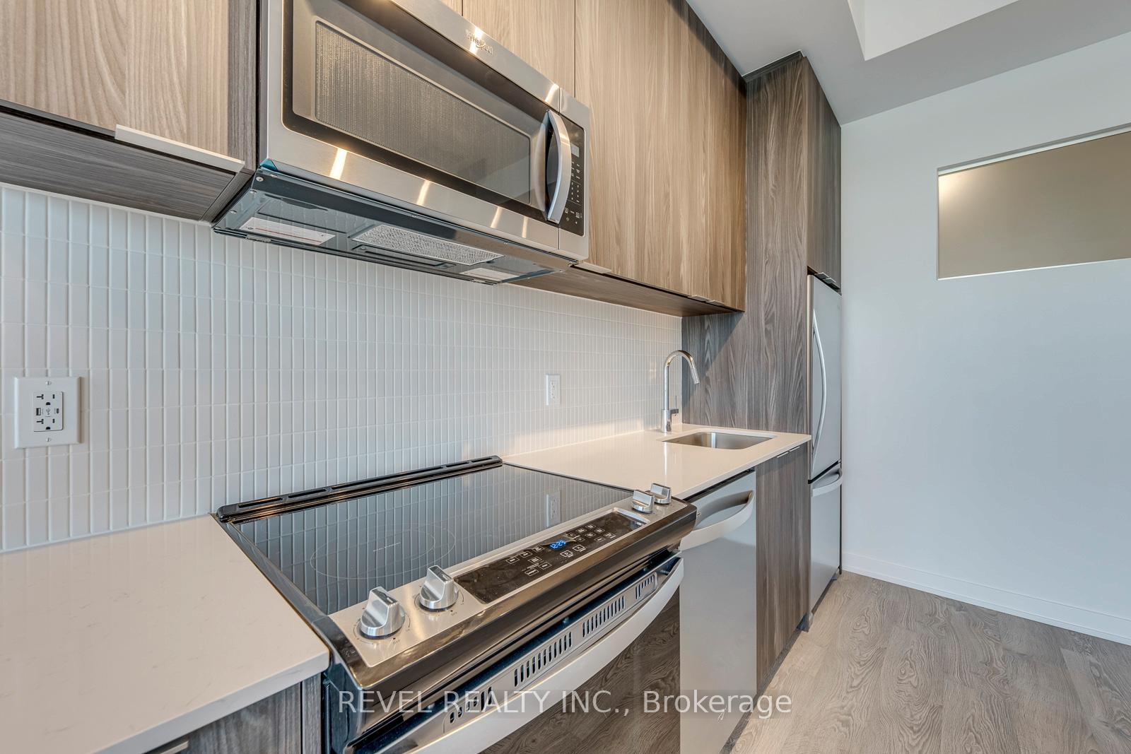 Photo 11 of Unit E103, 740 Whitlock Avenue, Milton, Cobban — HOMEH