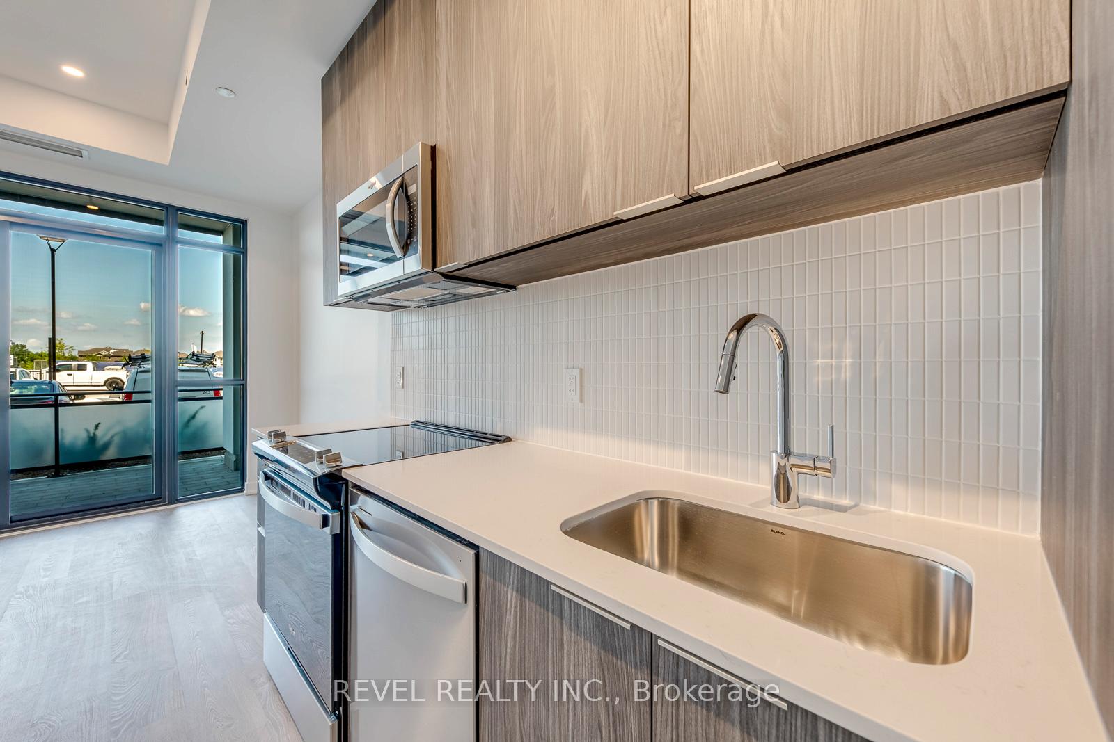 Photo 12 of Unit E103, 740 Whitlock Avenue, Milton, Cobban — HOMEH