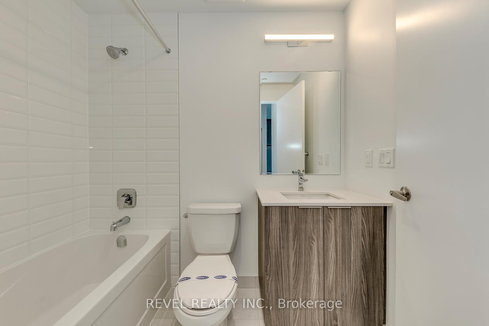 Photo 25 of Unit E103, 740 Whitlock Avenue, Milton, Cobban — HOMEH