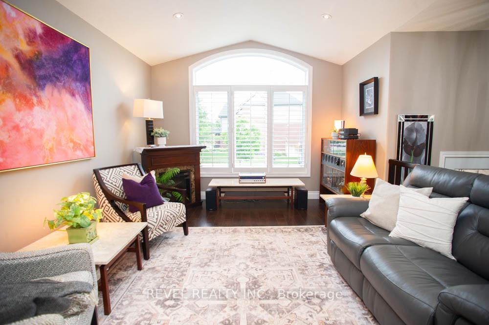 Photo 6 of 145 McGuiness Drive, Brantford, Tutela Heights — HOMEH