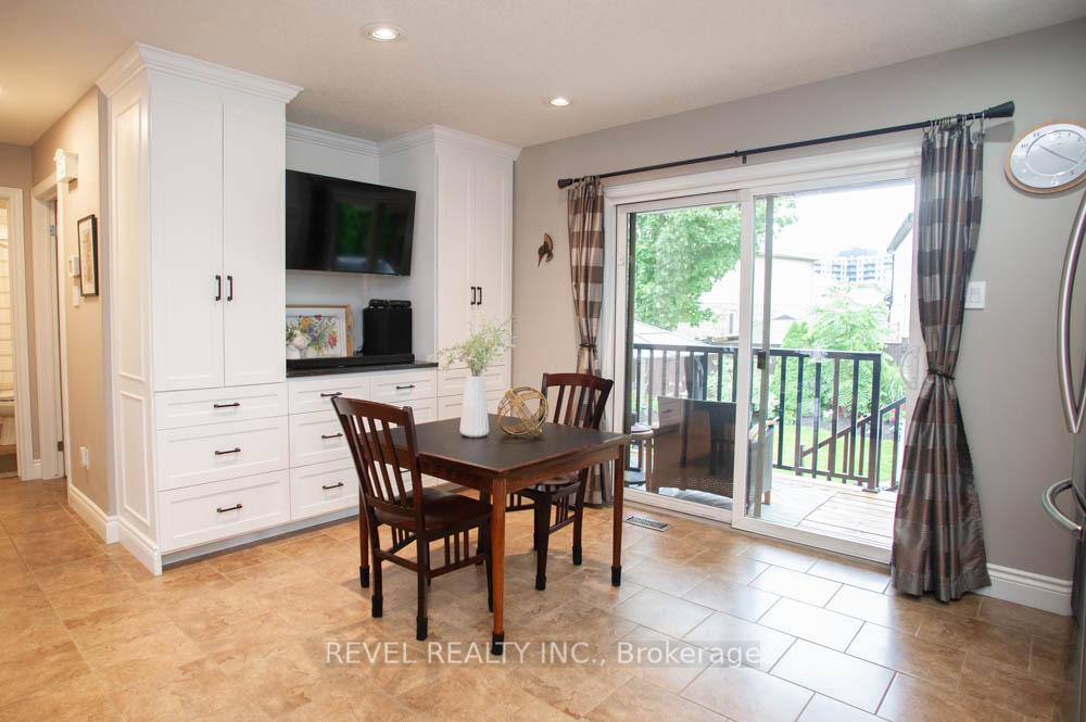 Photo 11 of 145 McGuiness Drive, Brantford, Tutela Heights — HOMEH