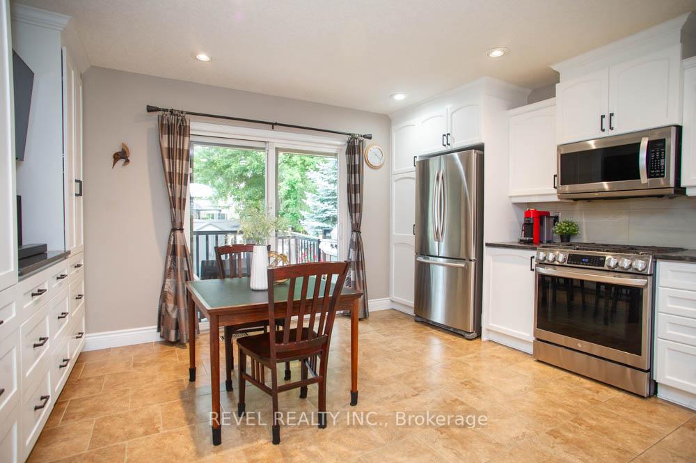 Photo 12 of 145 McGuiness Drive, Brantford, Tutela Heights — HOMEH
