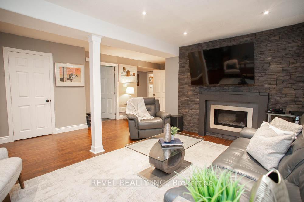 Photo 18 of 145 McGuiness Drive, Brantford, Tutela Heights — HOMEH