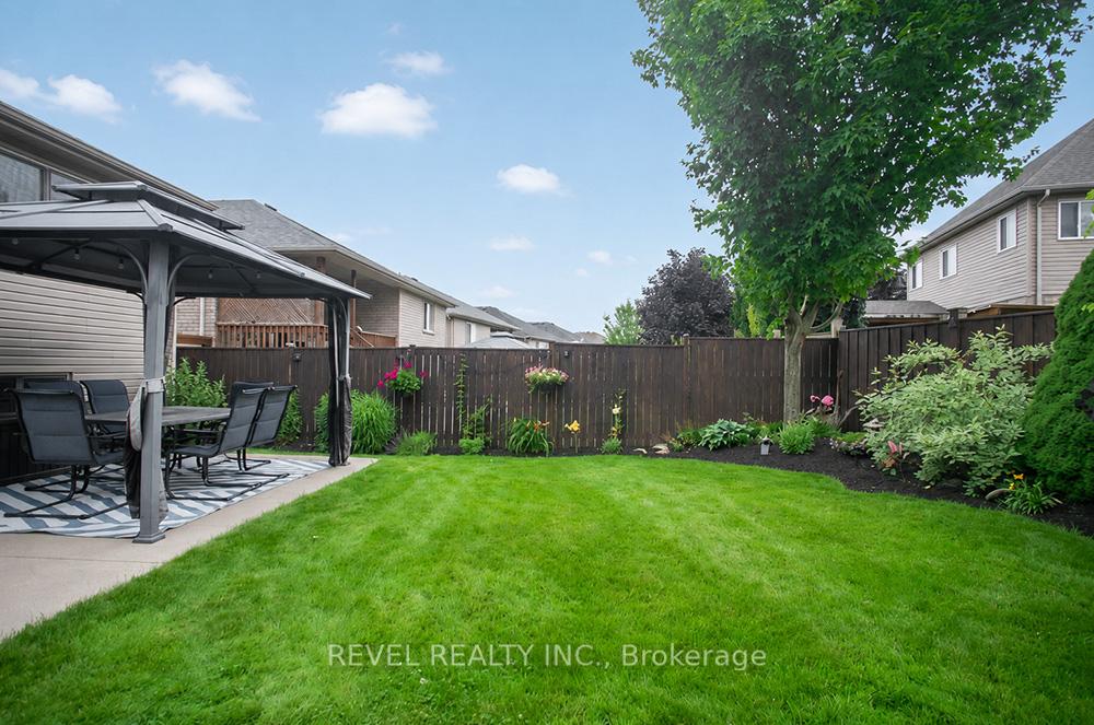 Photo 28 of 145 McGuiness Drive, Brantford, Tutela Heights — HOMEH