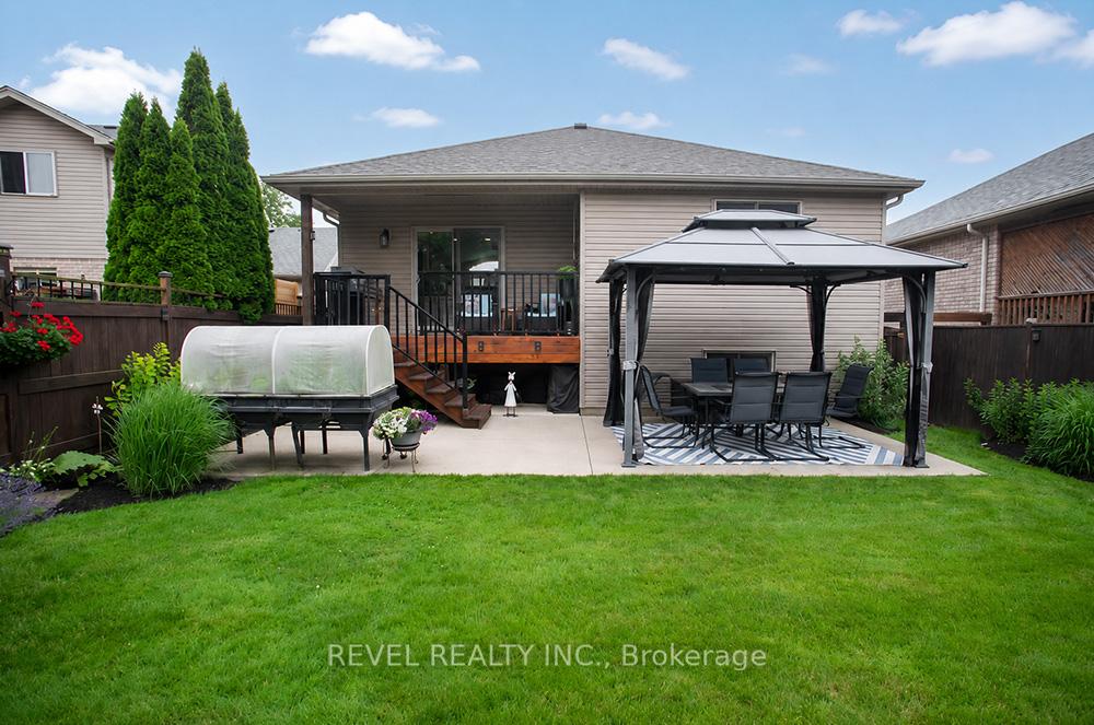 Photo 29 of 145 McGuiness Drive, Brantford, Tutela Heights — HOMEH