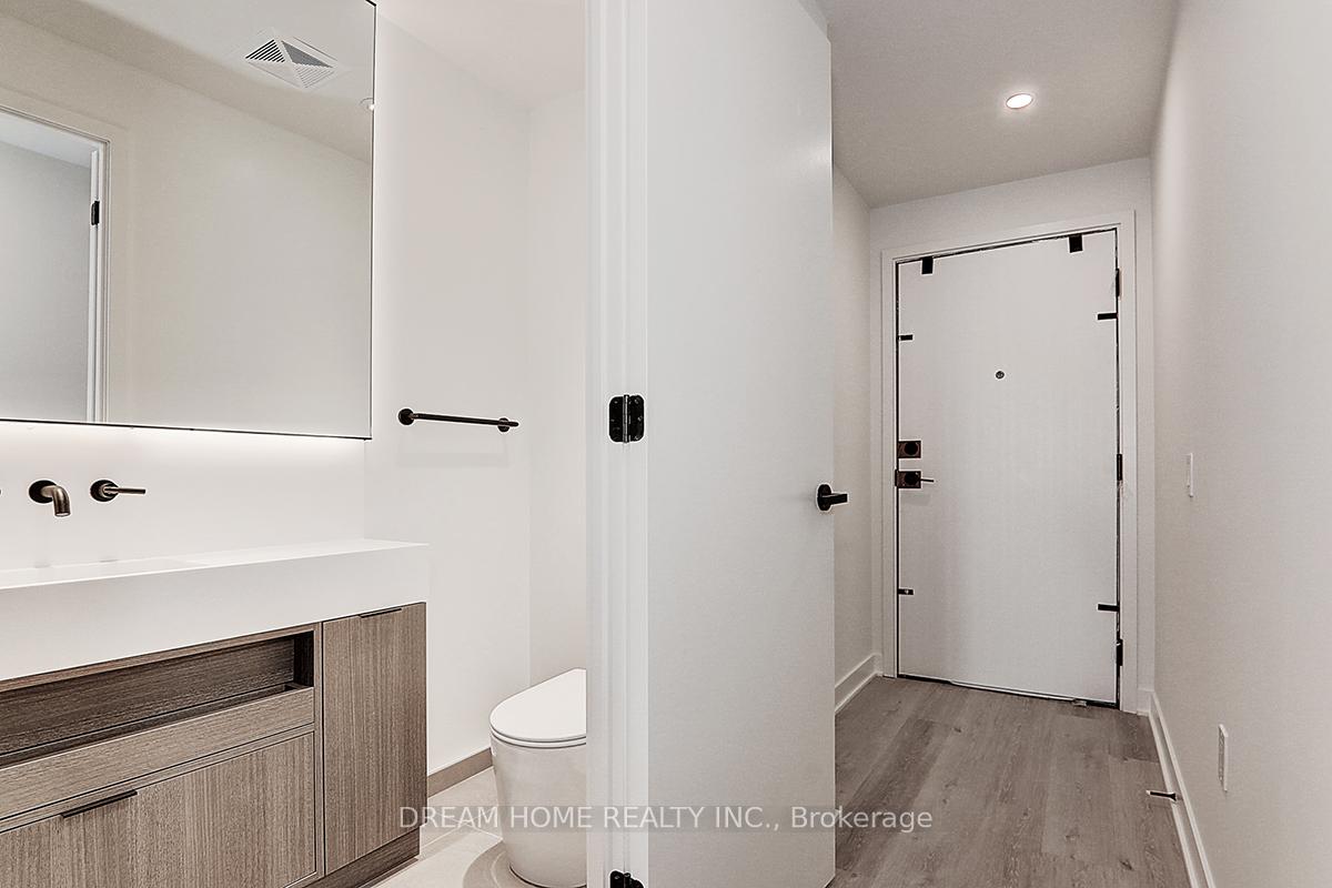 Photo 4 of Unit 3002, 55 Charles Street E, Toronto, Church-Yonge Corridor — HOMEH