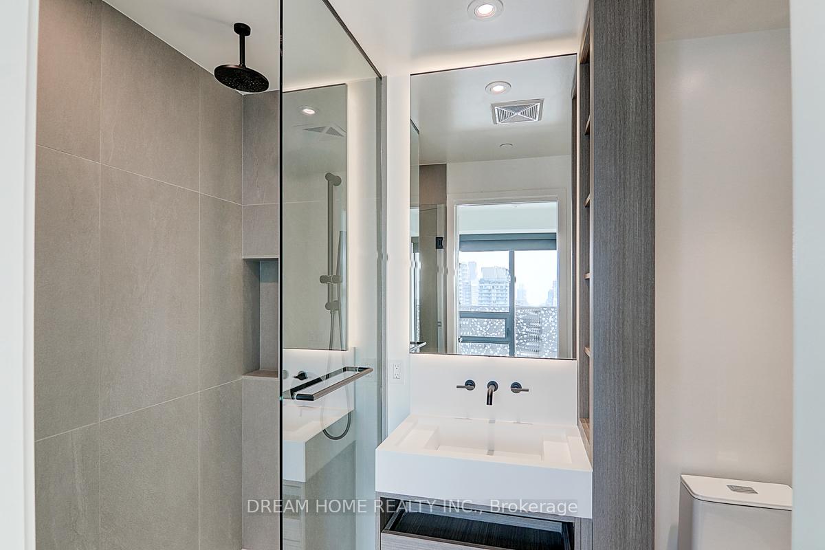 Photo 42 of Unit 3002, 55 Charles Street E, Toronto, Church-Yonge Corridor — HOMEH