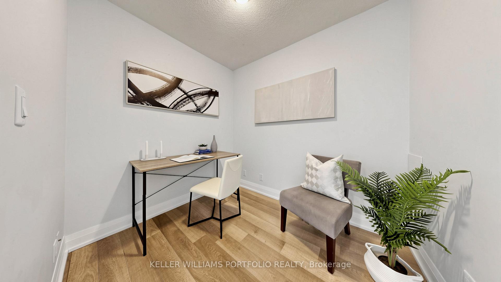 Photo 6 of Unit 303, 376 Highway 7, Richmond Hill, Doncrest — HOMEH