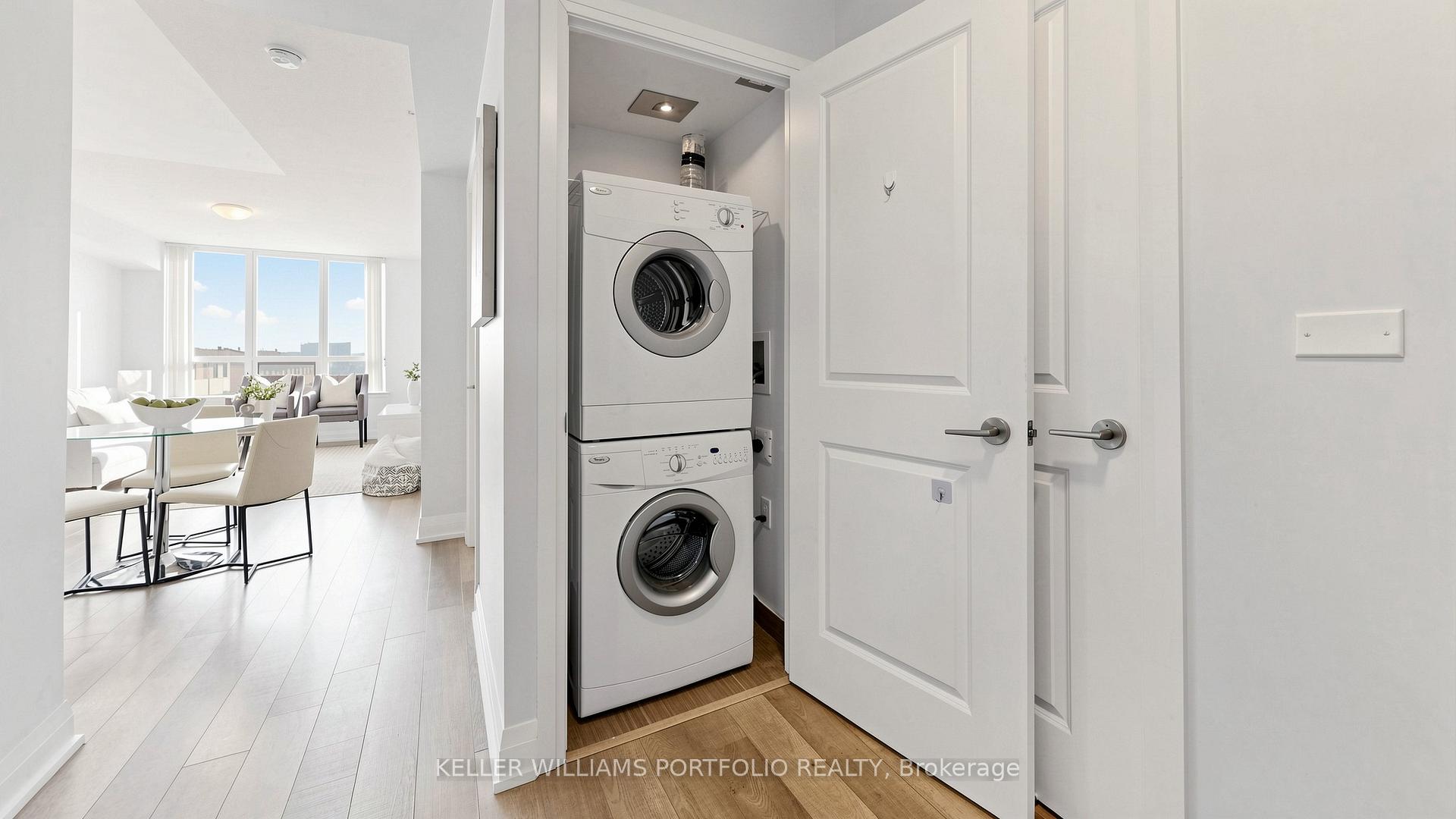 Photo 8 of Unit 303, 376 Highway 7, Richmond Hill, Doncrest — HOMEH