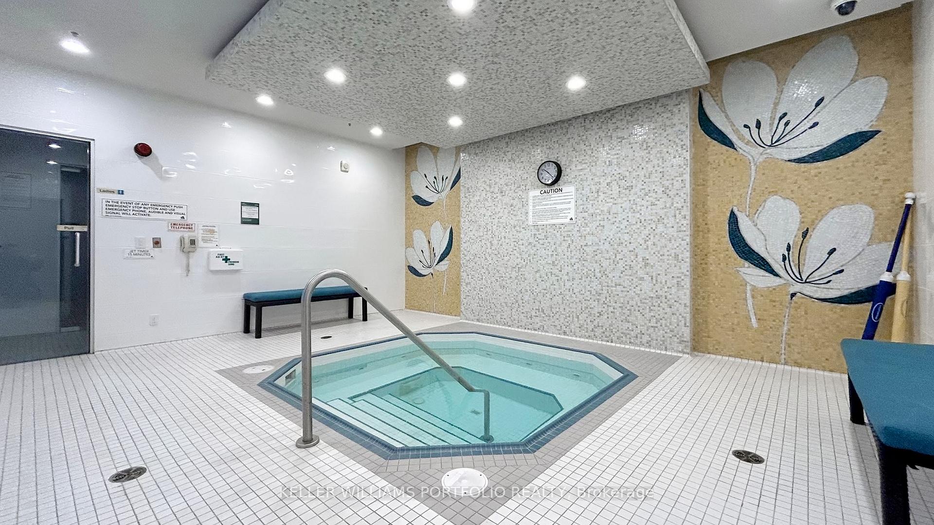 Photo 12 of Unit 303, 376 Highway 7, Richmond Hill, Doncrest — HOMEH