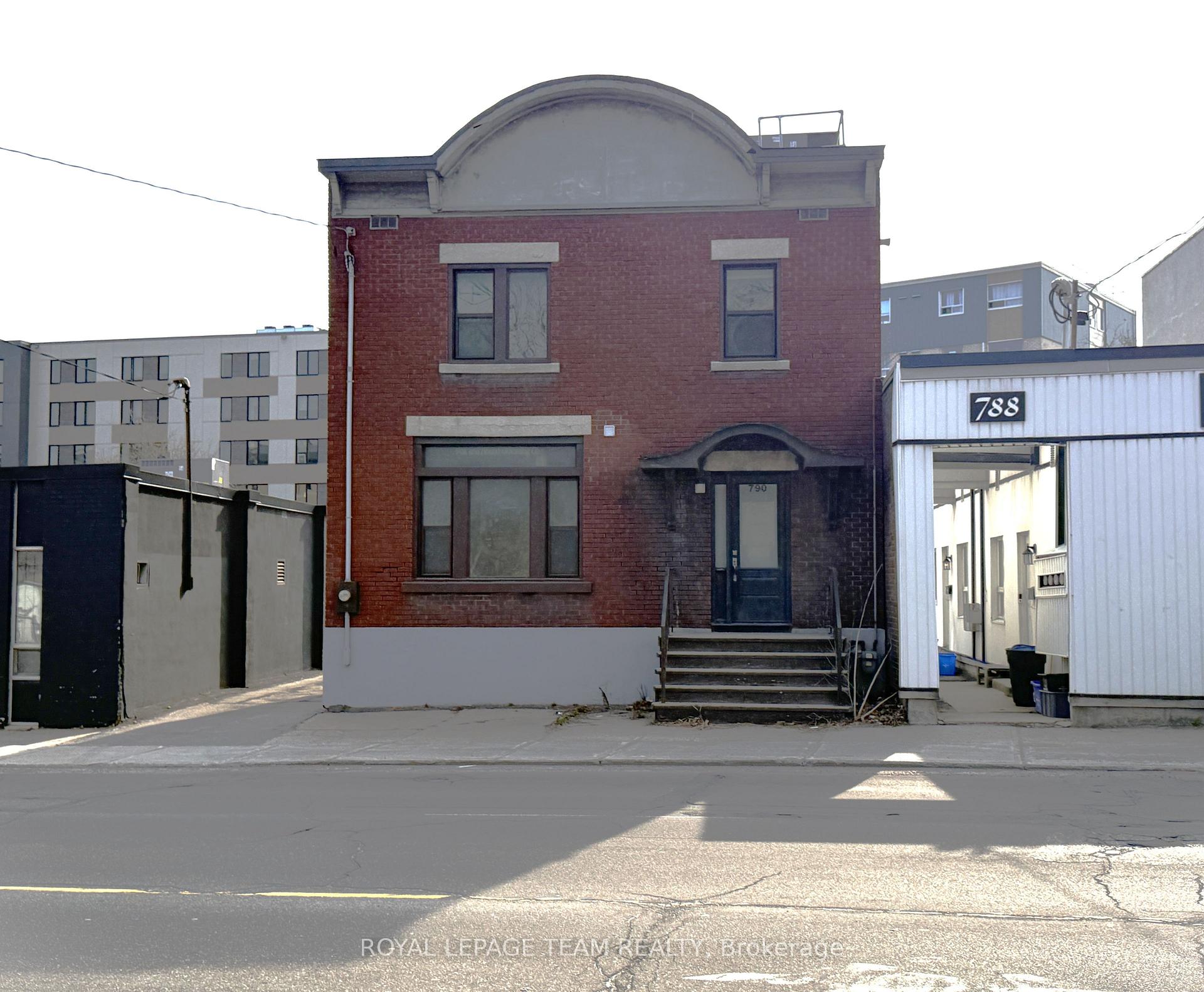 Photo 1 of 790 Bronson Avenue, Ottawa, Dows Lake — HOMEH
