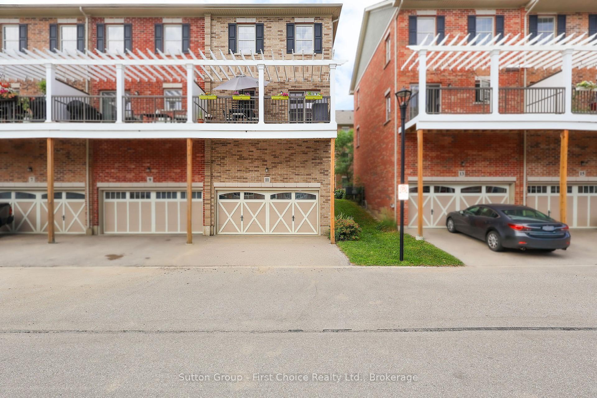Photo 5 of 11 John Russell Lane, Kitchener, Mount Hope Huron Park — HOMEH