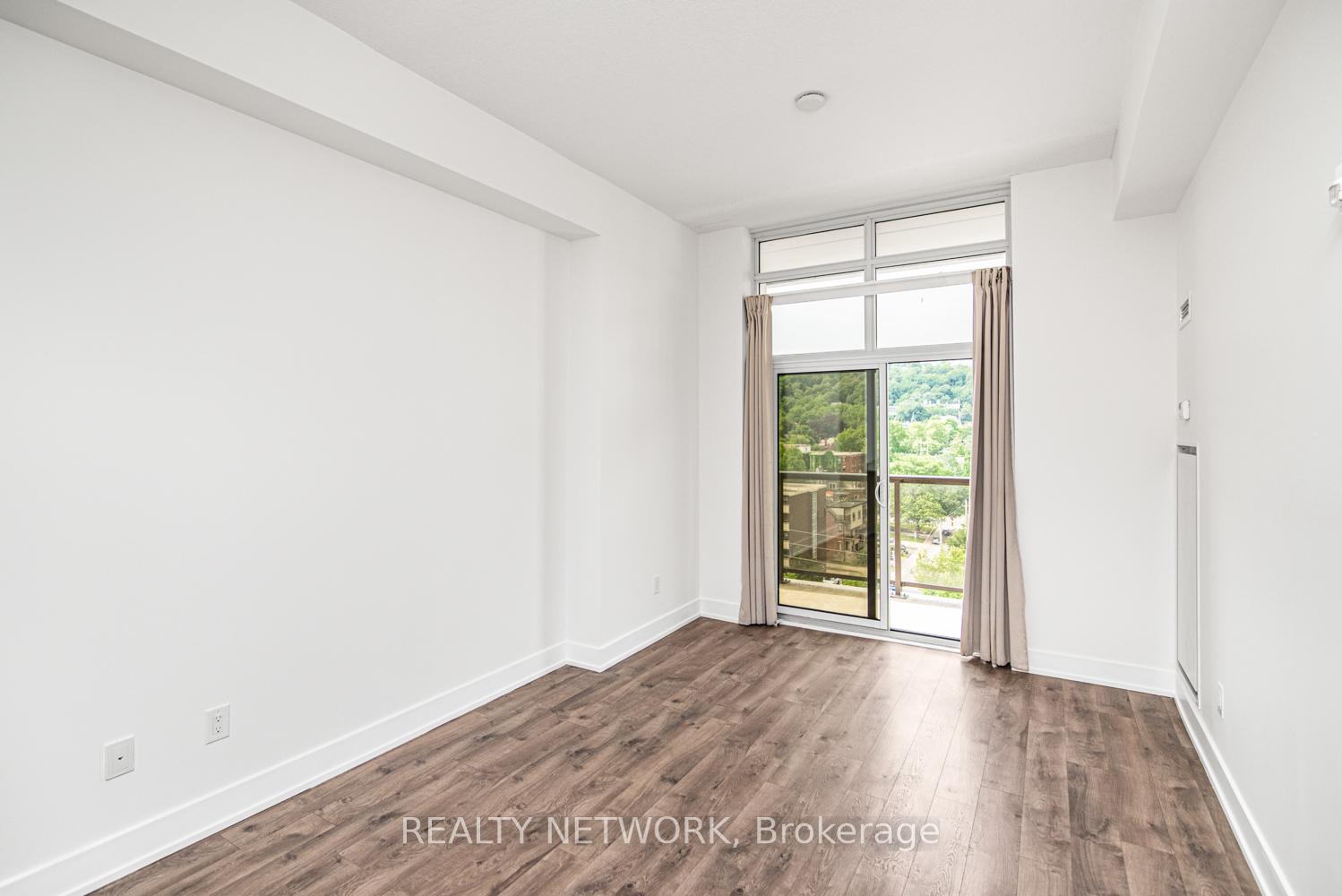 Photo 15 of Unit 1009, 81 Robinson Street, Hamilton, Durand — HOMEH