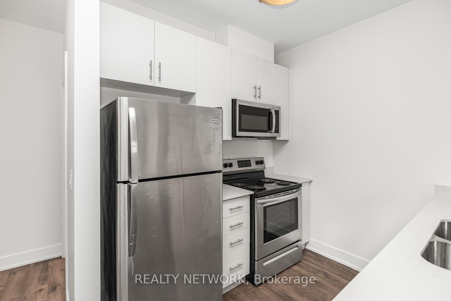 Photo 19 of Unit 1009, 81 Robinson Street, Hamilton, Durand — HOMEH