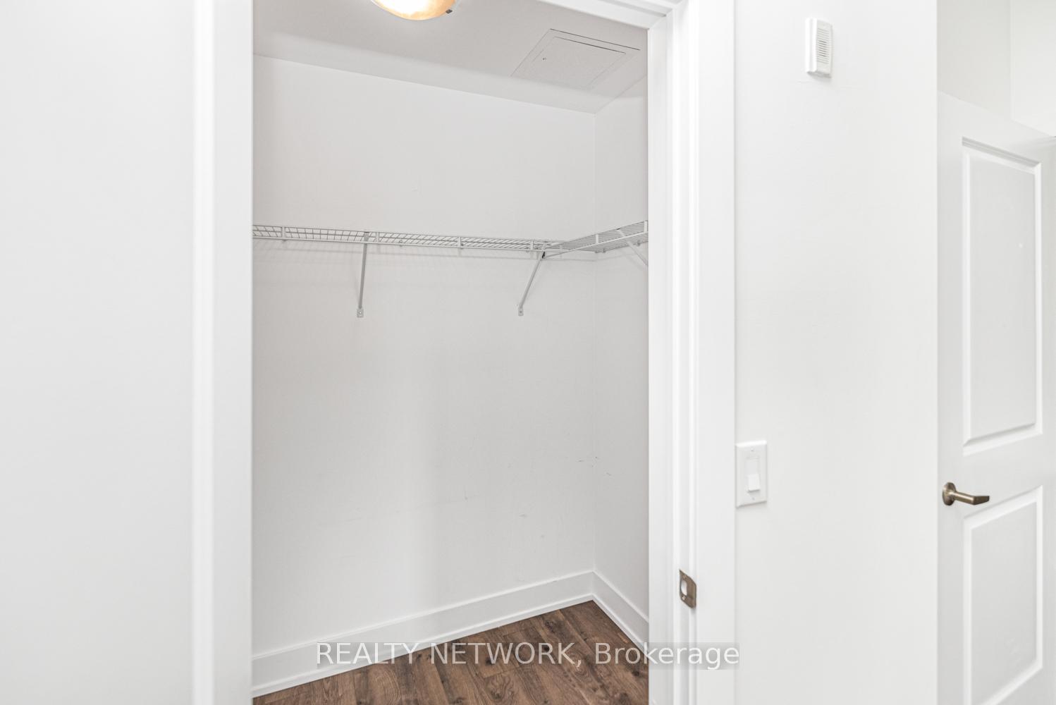 Photo 23 of Unit 1009, 81 Robinson Street, Hamilton, Durand — HOMEH