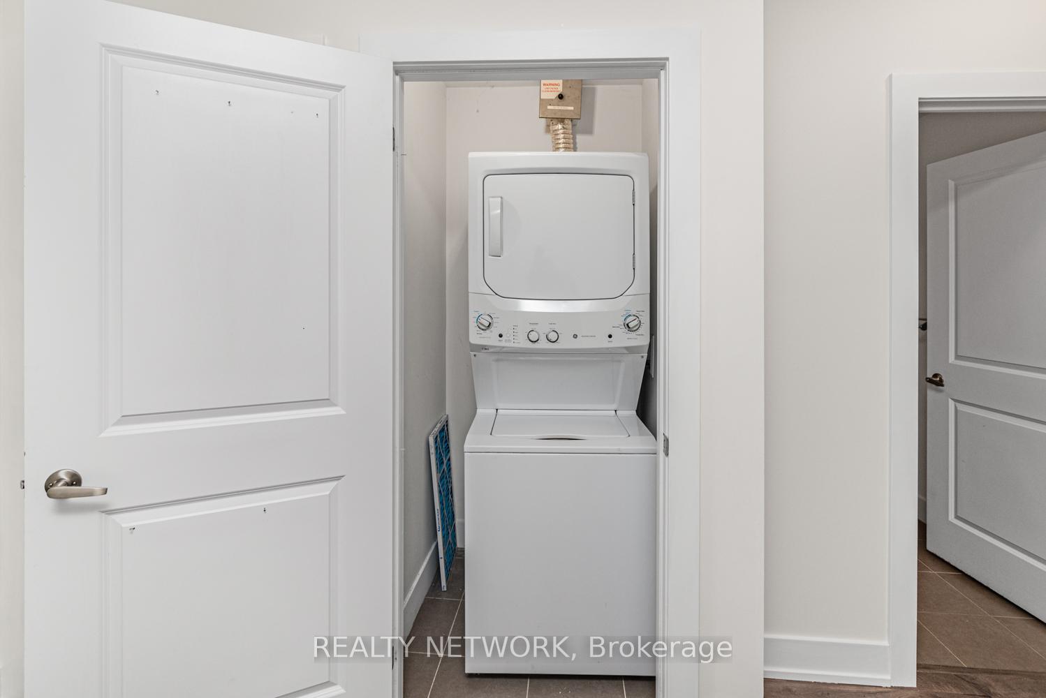 Photo 24 of Unit 1009, 81 Robinson Street, Hamilton, Durand — HOMEH