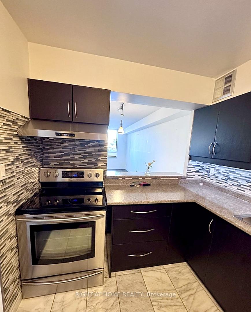 Photo 3 of Unit 222, 75 Bamburgh Circle, Scarborough, Steeles — HOMEH