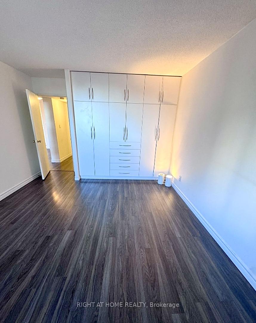 Photo 6 of Unit 222, 75 Bamburgh Circle, Scarborough, Steeles — HOMEH