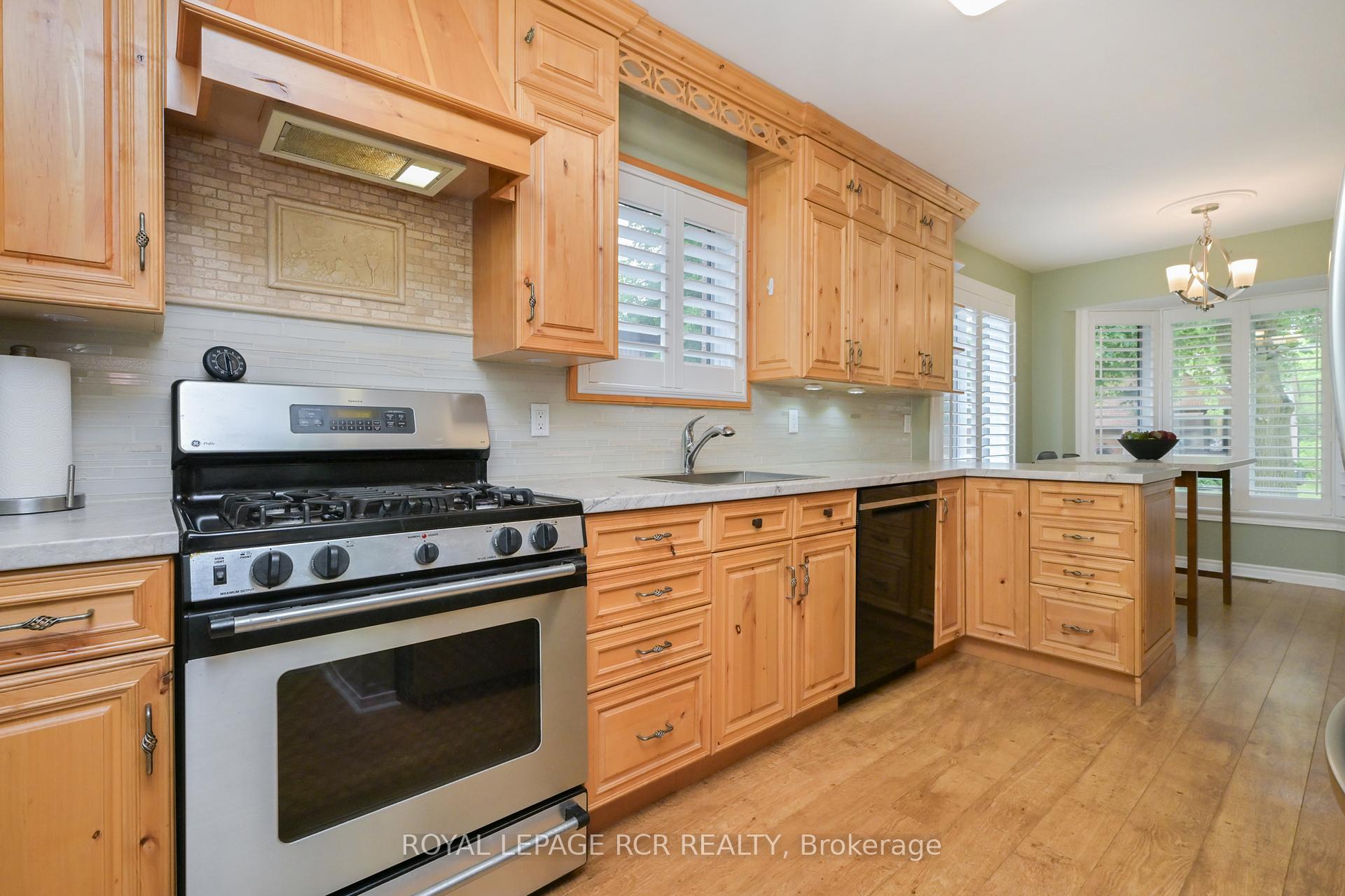 Photo 5 of 73 Riverview Road, New Tecumseth, Alliston — HOMEH