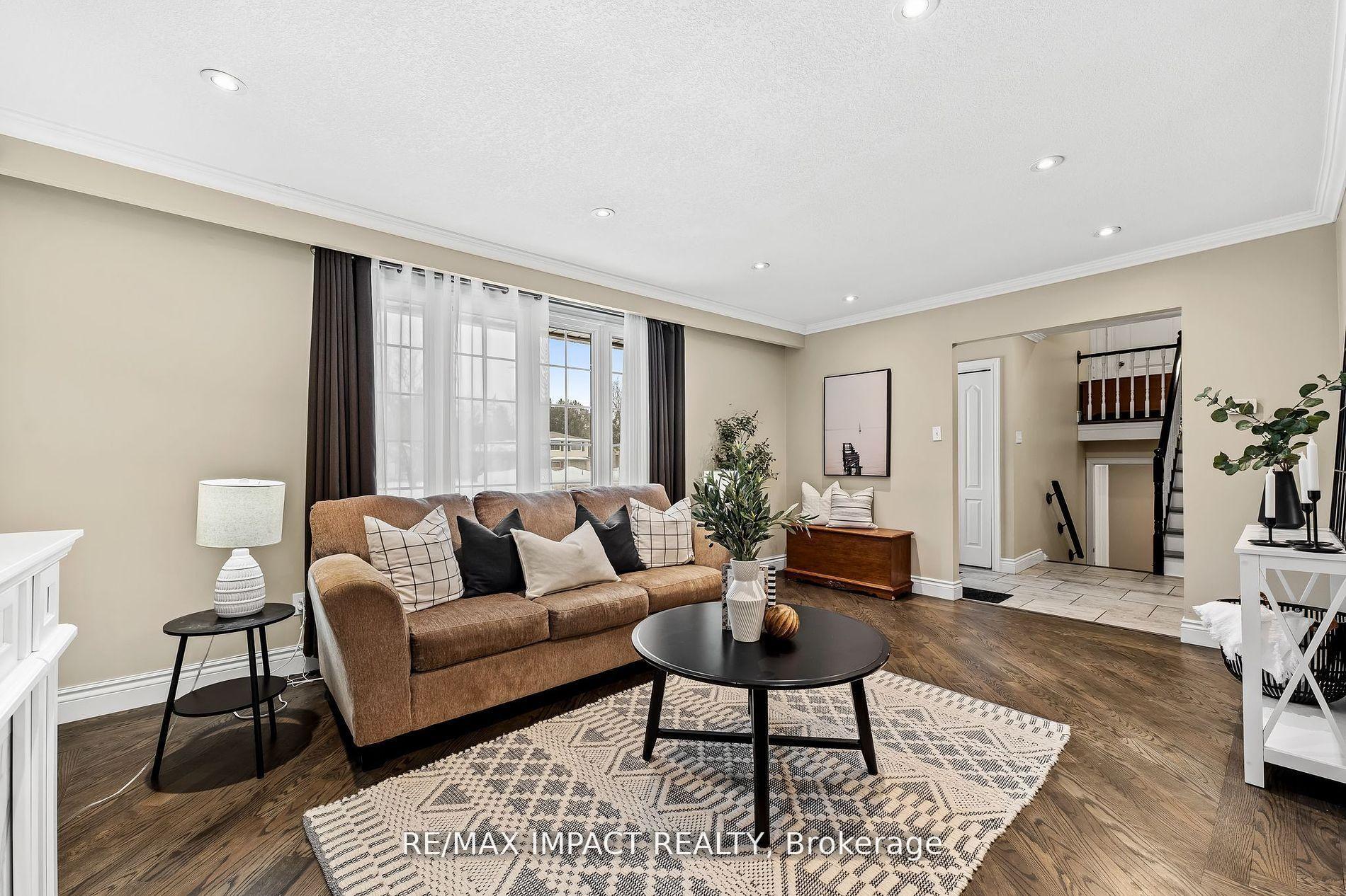 Photo 6 of 1158 Weller Street, Peterborough, Monaghan Ward 2 — HOMEH