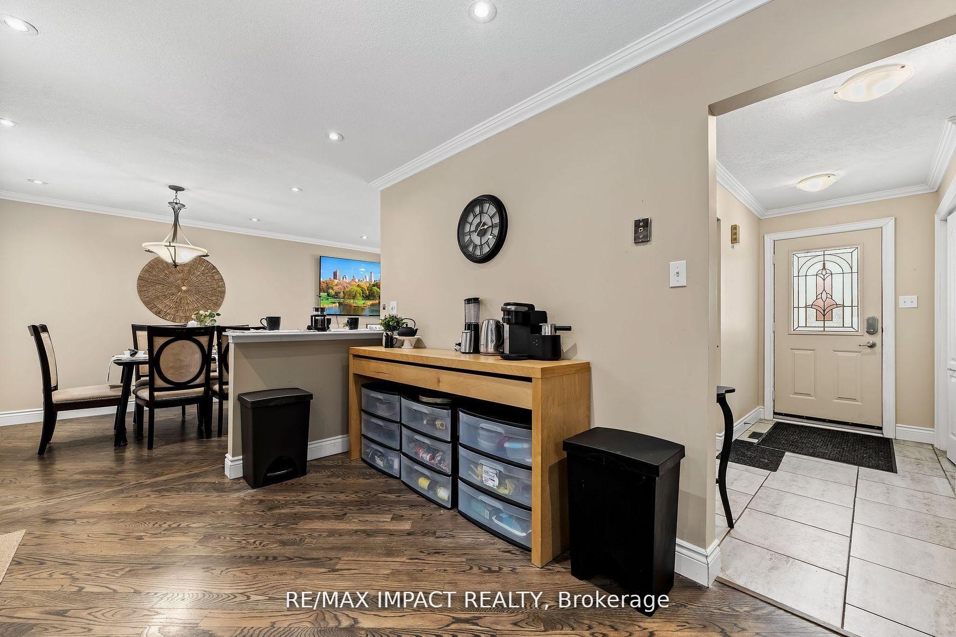 Photo 10 of 1158 Weller Street, Peterborough, Monaghan Ward 2 — HOMEH