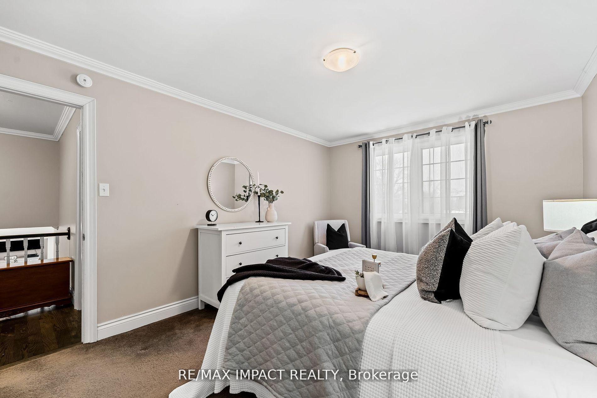 Photo 16 of 1158 Weller Street, Peterborough, Monaghan Ward 2 — HOMEH