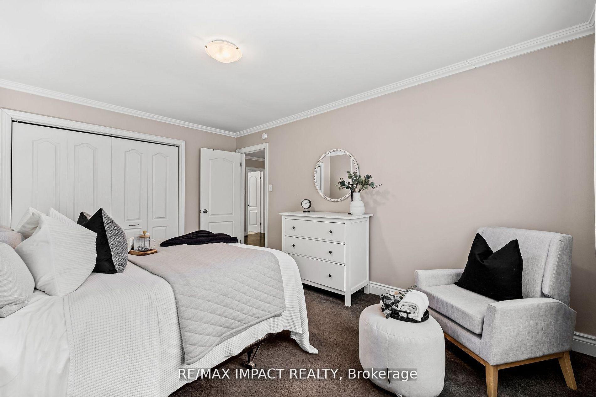 Photo 17 of 1158 Weller Street, Peterborough, Monaghan Ward 2 — HOMEH