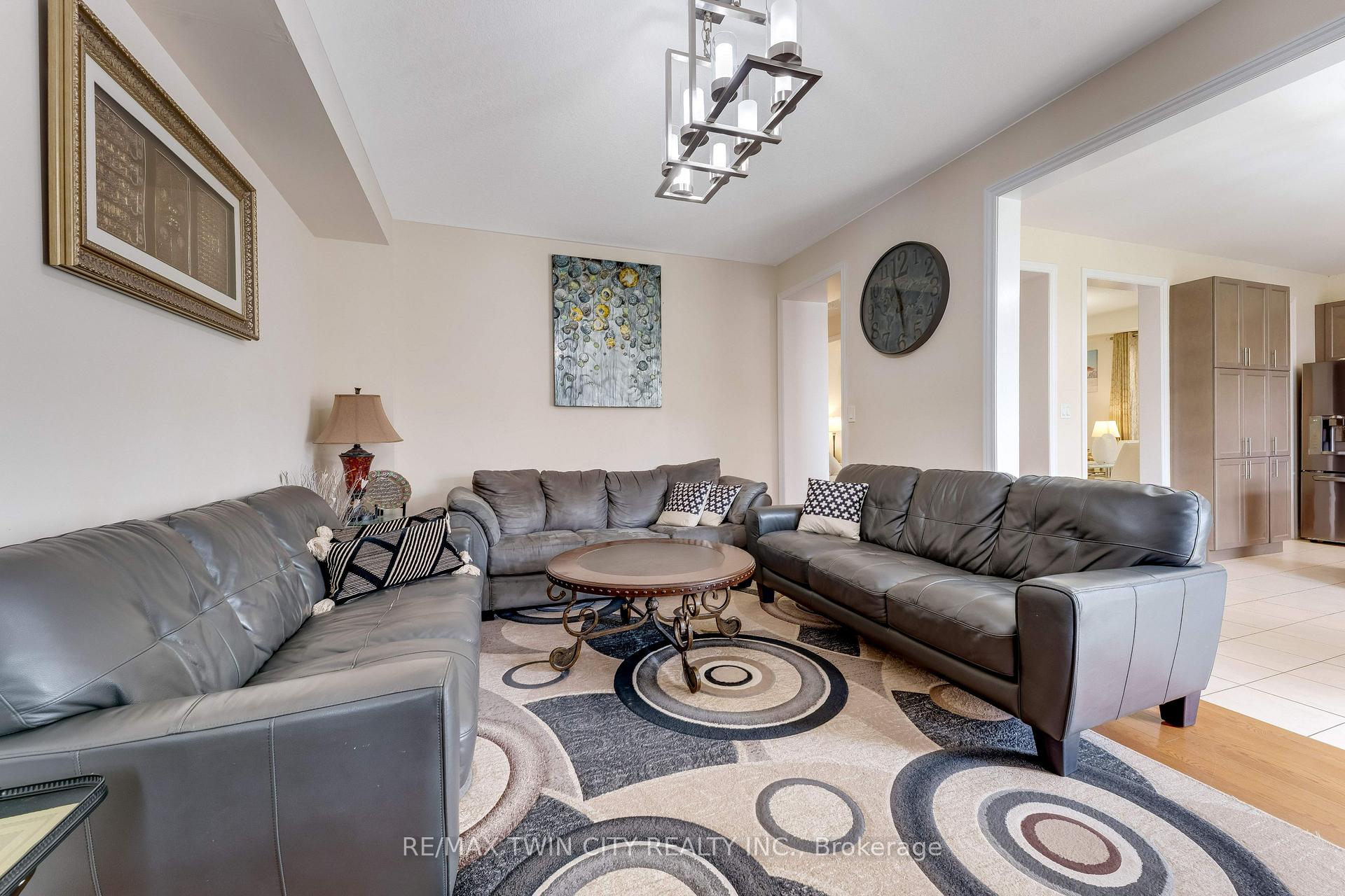 Photo 11 of 667 Linden Drive, Cambridge, Preston Heights — HOMEH