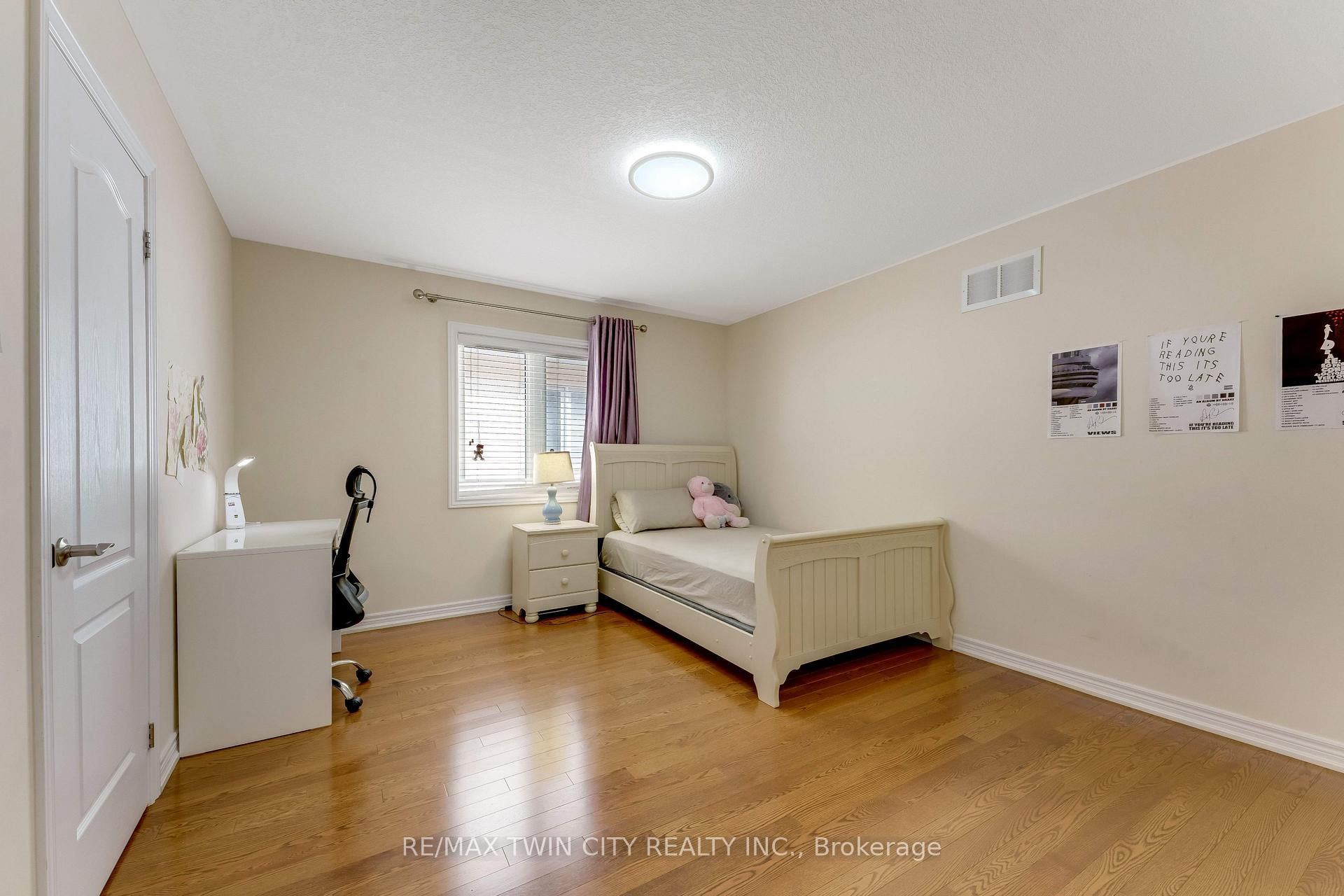Photo 28 of 667 Linden Drive, Cambridge, Preston Heights — HOMEH