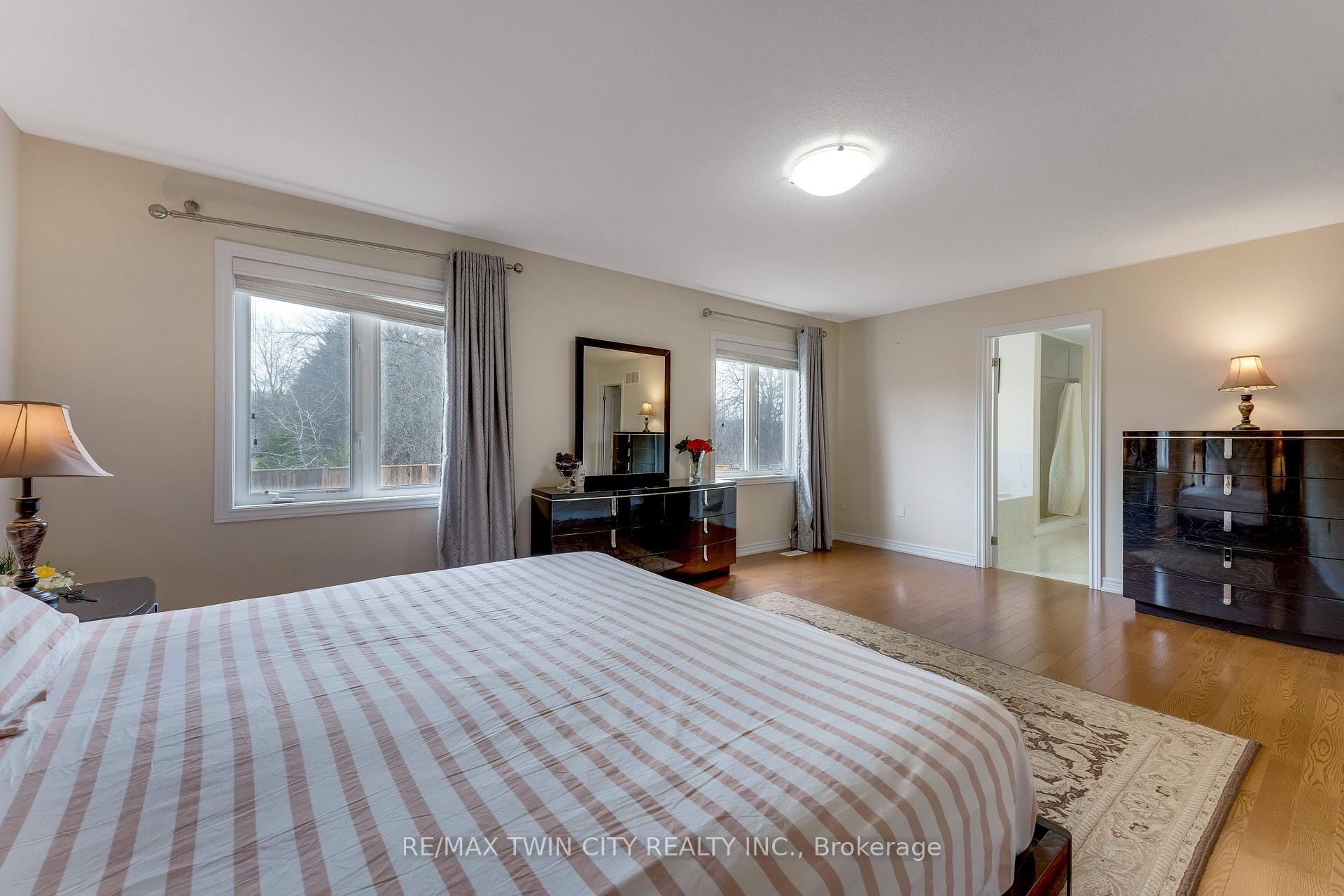 Photo 32 of 667 Linden Drive, Cambridge, Preston Heights — HOMEH