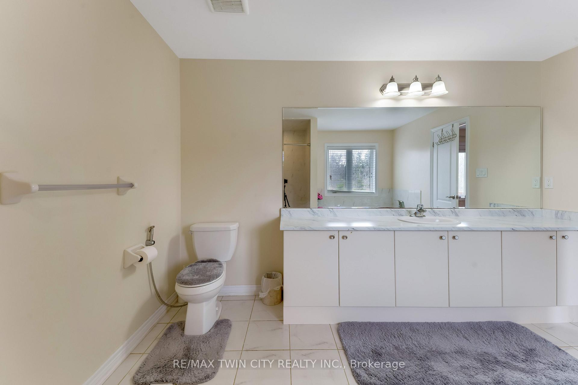 Photo 34 of 667 Linden Drive, Cambridge, Preston Heights — HOMEH