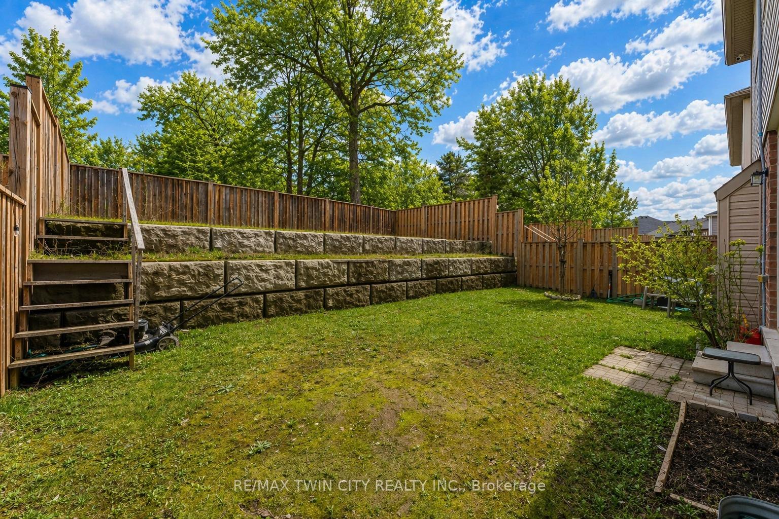 Photo 41 of 667 Linden Drive, Cambridge, Preston Heights — HOMEH