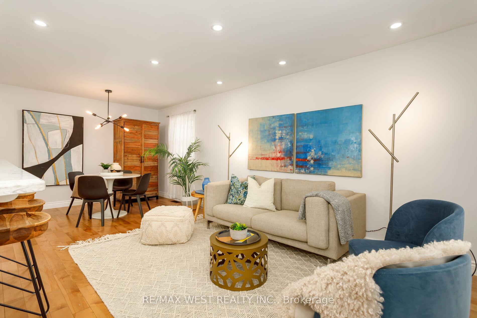 Photo 14 of 42 Stephen Drive, Etobicoke, Stonegate-Queensway — HOMEH