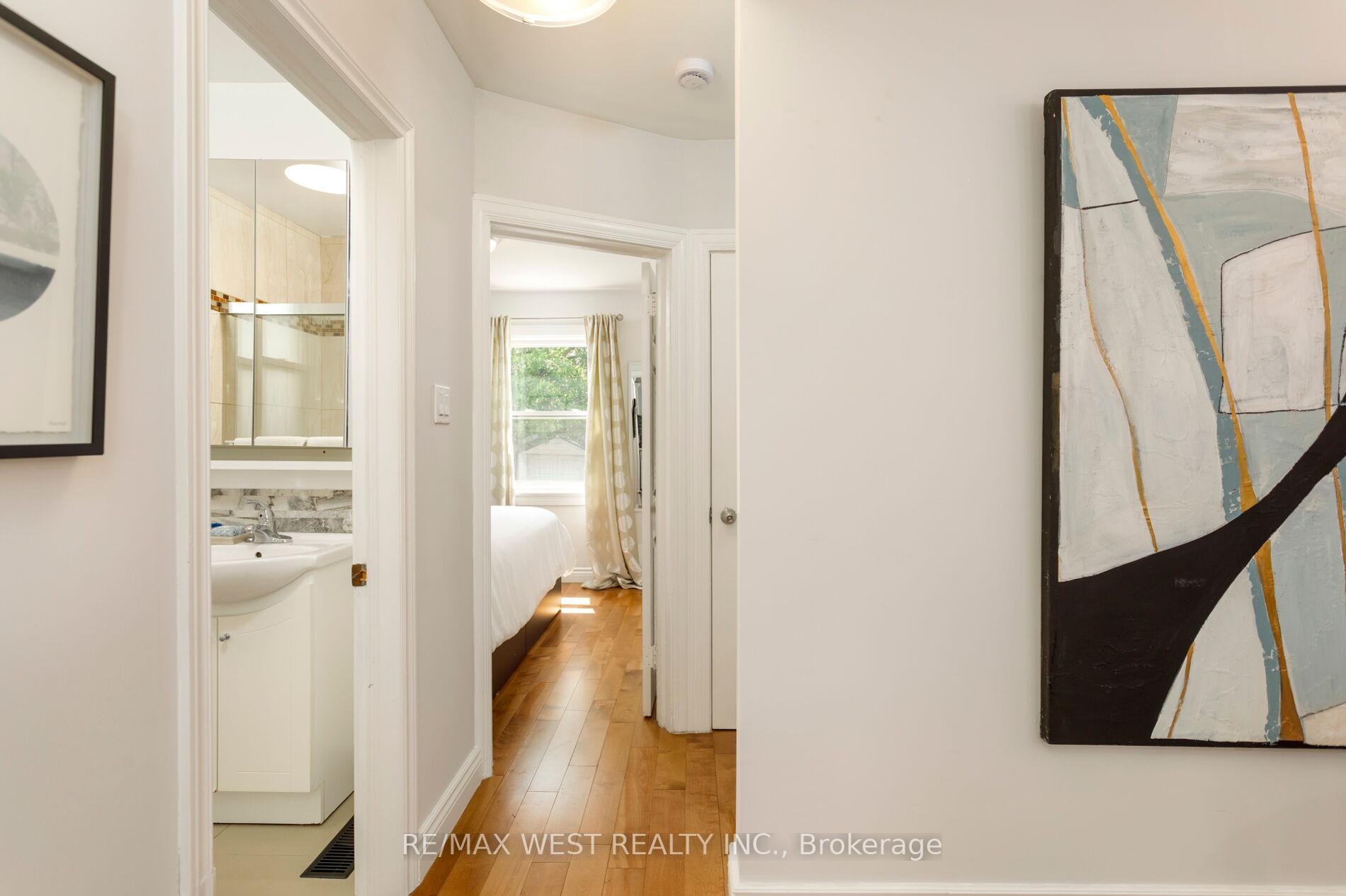 Photo 18 of 42 Stephen Drive, Etobicoke, Stonegate-Queensway — HOMEH